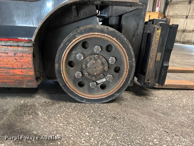 image for item FB5544 Toyota 8FGCU25 forklift