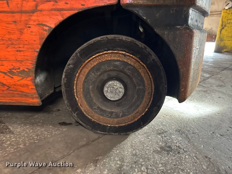 image for item FB5544 Toyota 8FGCU25 forklift