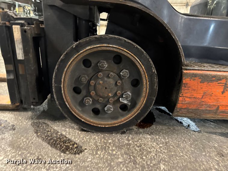 image for item FB5544 Toyota 8FGCU25 forklift