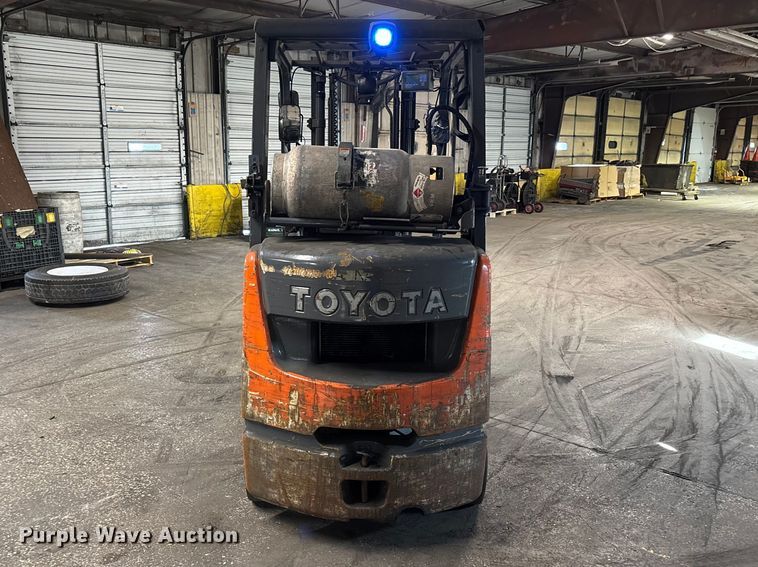 image for item FB5545 Toyota 8FGCU25 forklift