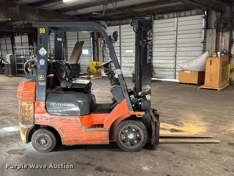 image for item FB5546 Toyota 7FGCU25 forklift