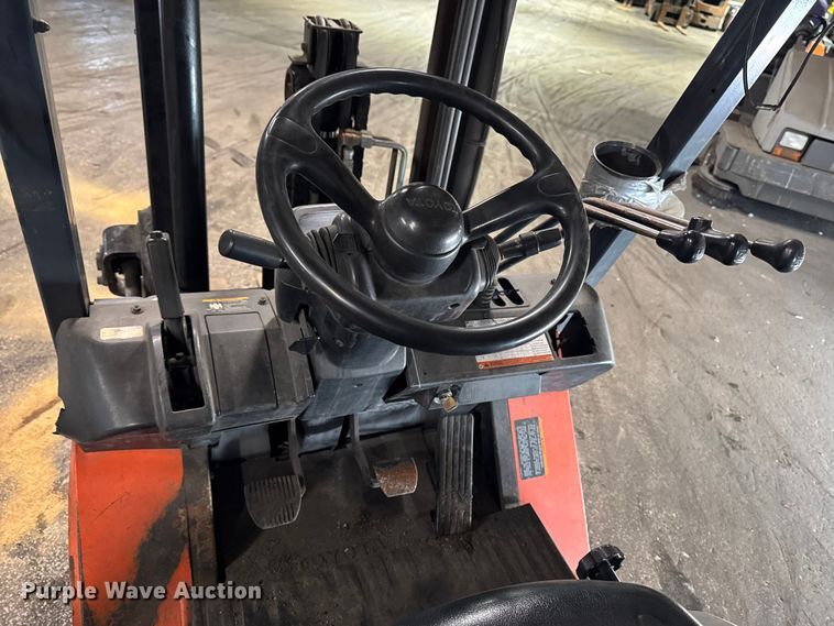 image for item FB5546 Toyota 7FGCU25 forklift