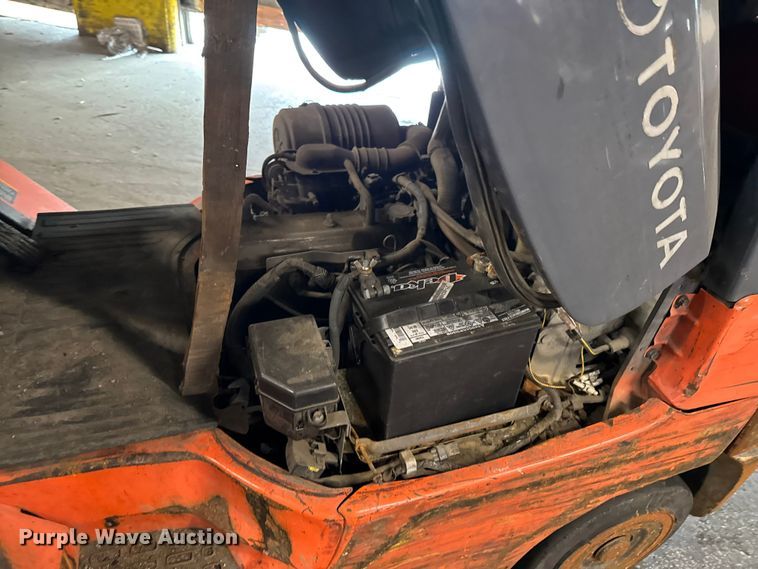 image for item FB5546 Toyota 7FGCU25 forklift