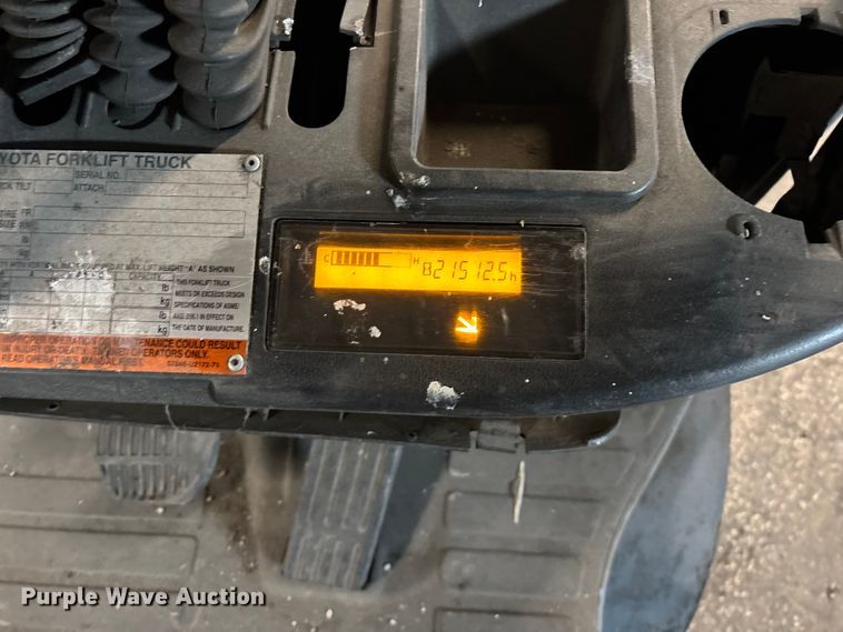 image for item FB5547 Toyota 8FGCU25 forklift