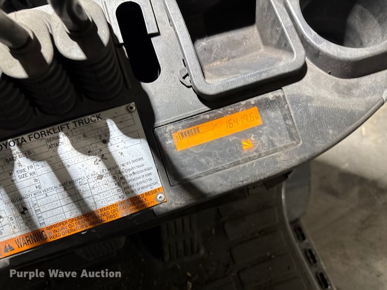image for item FB5548 Toyota 8FGCU25 forklift
