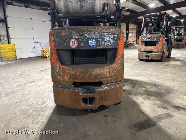 image for item FB5548 Toyota 8FGCU25 forklift