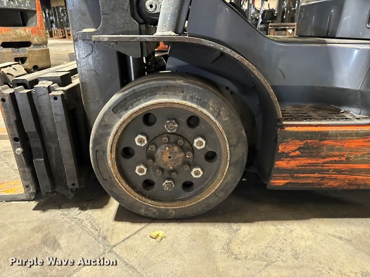 image for item FB5548 Toyota 8FGCU25 forklift