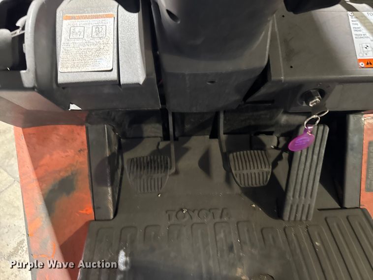 image for item FB5549 Toyota 7FGCU25 forklift