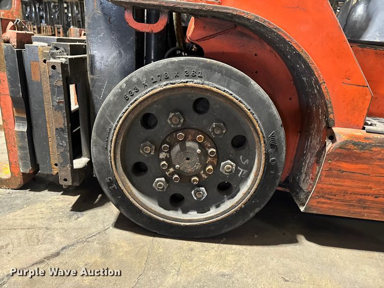 image for item FB5549 Toyota 7FGCU25 forklift