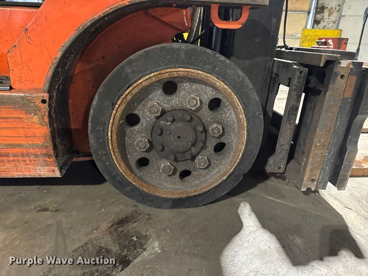 image for item FB5549 Toyota 7FGCU25 forklift