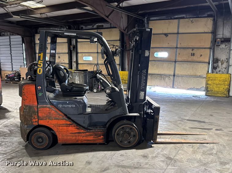 image for item FB5550 Toyota 8FGCU25 forklift