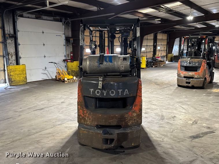 image for item FB5550 Toyota 8FGCU25 forklift