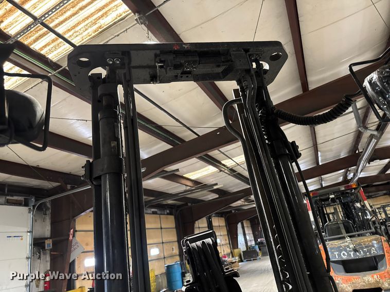 image for item FB5550 Toyota 8FGCU25 forklift