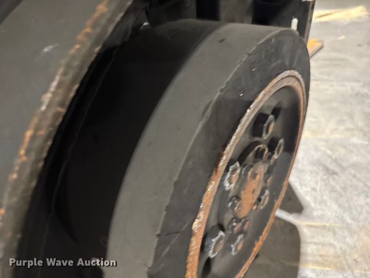 image for item FB5551 Toyota 8FGCU25 forklift