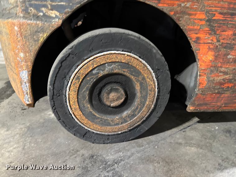 image for item FB5551 Toyota 8FGCU25 forklift