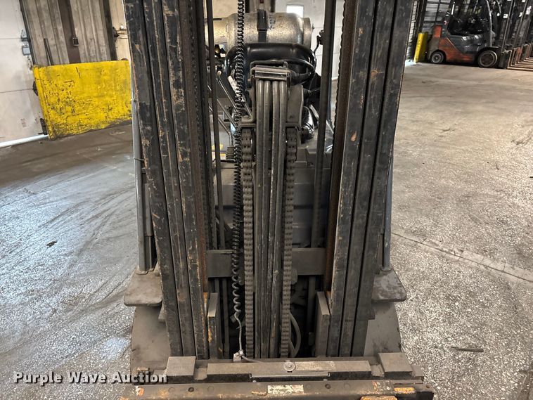 image for item FB5552 Toyota 8FGCU25 forklift