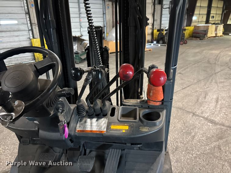 image for item FB5552 Toyota 8FGCU25 forklift