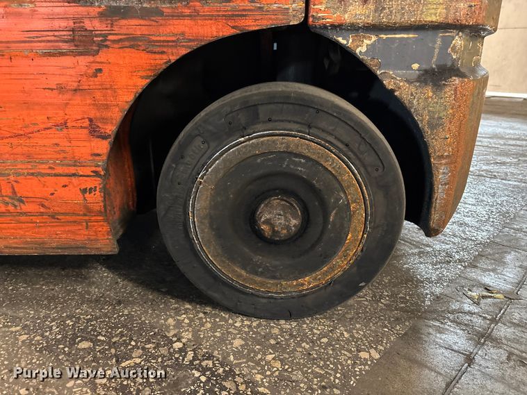 image for item FB5552 Toyota 8FGCU25 forklift