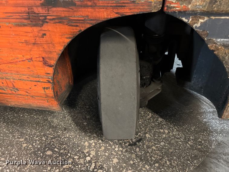 image for item FB5552 Toyota 8FGCU25 forklift