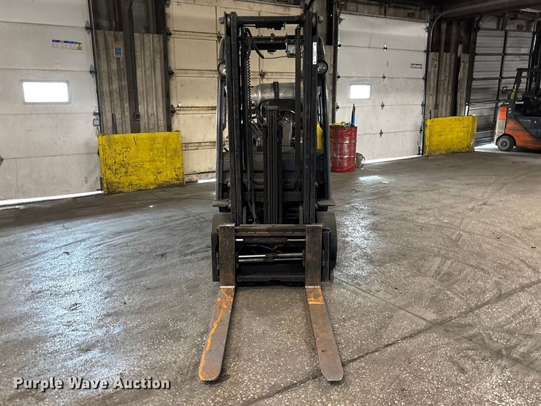 image for item FB5553 Toyota 8FGCU25 forklift