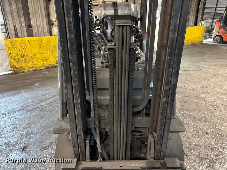 image for item FB5553 Toyota 8FGCU25 forklift