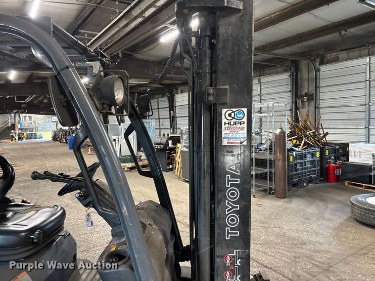 image for item FB5553 Toyota 8FGCU25 forklift