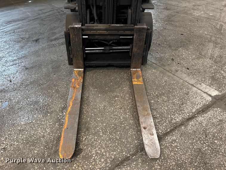 image for item FB5553 Toyota 8FGCU25 forklift