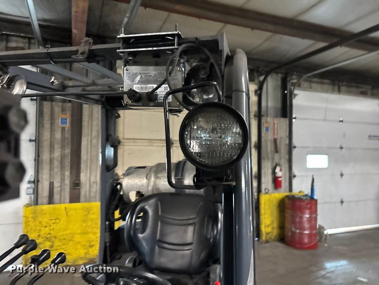 image for item FB5553 Toyota 8FGCU25 forklift