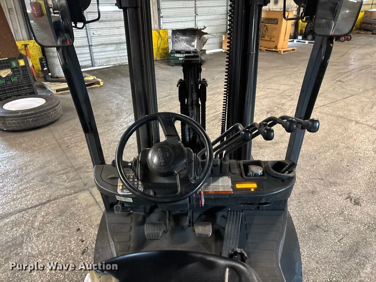 image for item FB5553 Toyota 8FGCU25 forklift