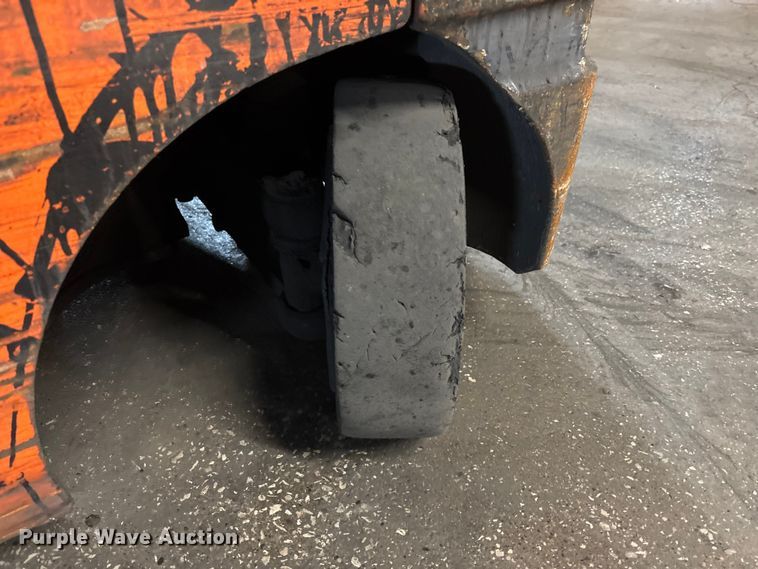 image for item FB5553 Toyota 8FGCU25 forklift