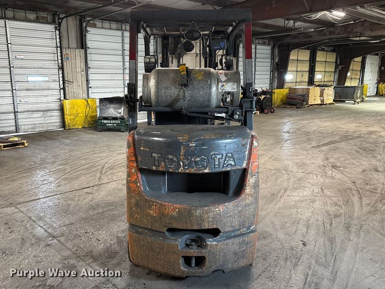 image for item FB5554 Toyota 8FGCU25 forklift