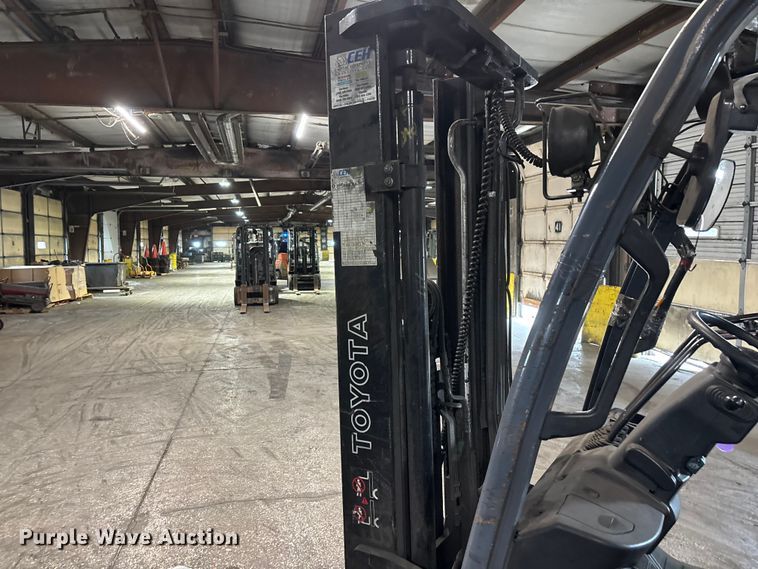 image for item FB5554 Toyota 8FGCU25 forklift