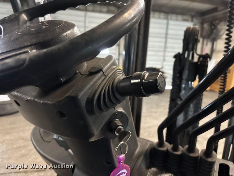 image for item FB5554 Toyota 8FGCU25 forklift