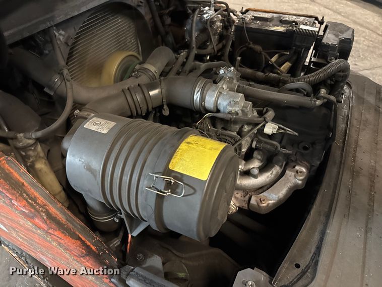 image for item FB5554 Toyota 8FGCU25 forklift