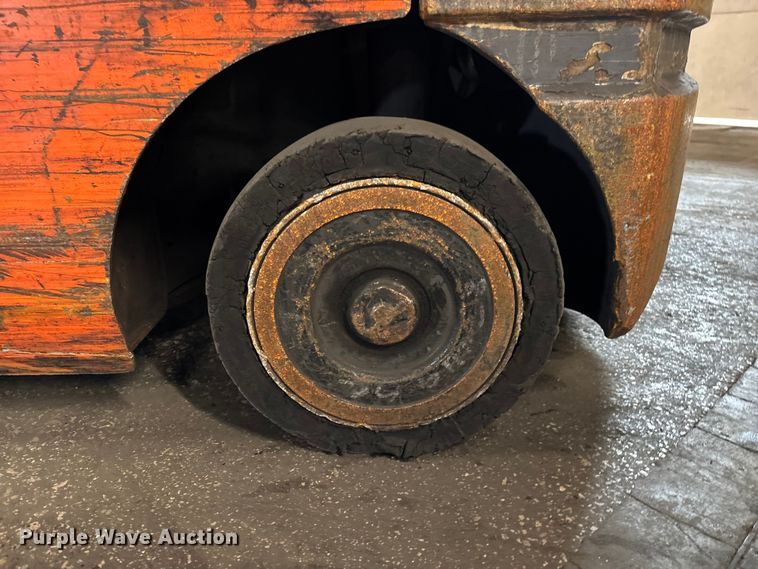image for item FB5554 Toyota 8FGCU25 forklift
