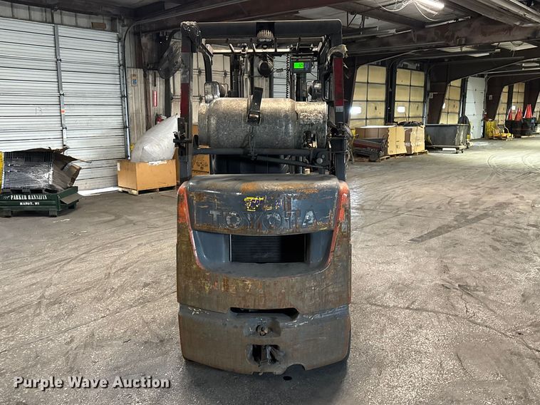 image for item FB5555 Toyota 8FGCU25 forklift