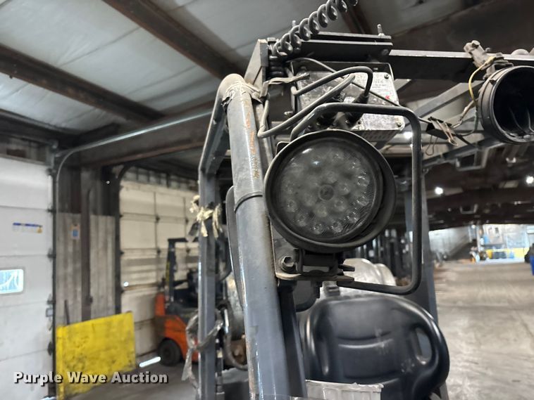 image for item FB5555 Toyota 8FGCU25 forklift