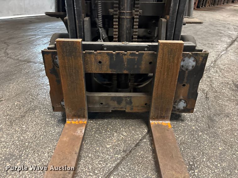 image for item FB5555 Toyota 8FGCU25 forklift