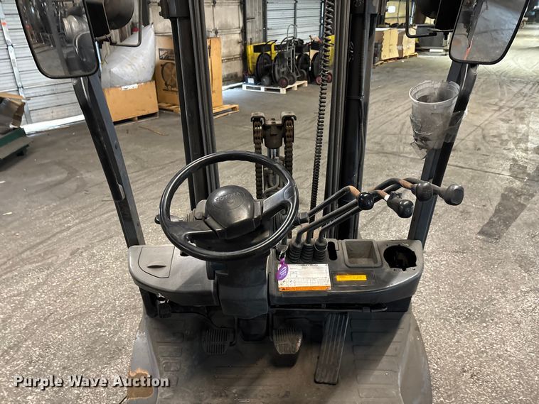 image for item FB5555 Toyota 8FGCU25 forklift