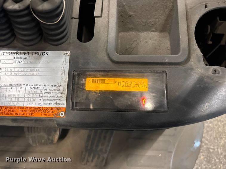 image for item FB5555 Toyota 8FGCU25 forklift