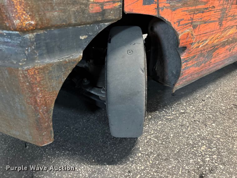 image for item FB5555 Toyota 8FGCU25 forklift