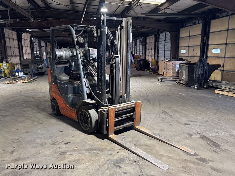 image for item FB5556 Toyota 8FGCU25 forklift