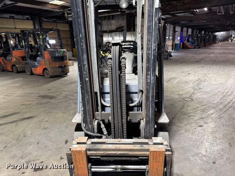 image for item FB5556 Toyota 8FGCU25 forklift