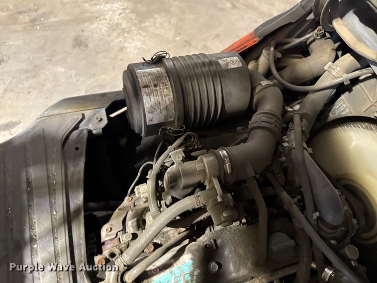 image for item FB5556 Toyota 8FGCU25 forklift