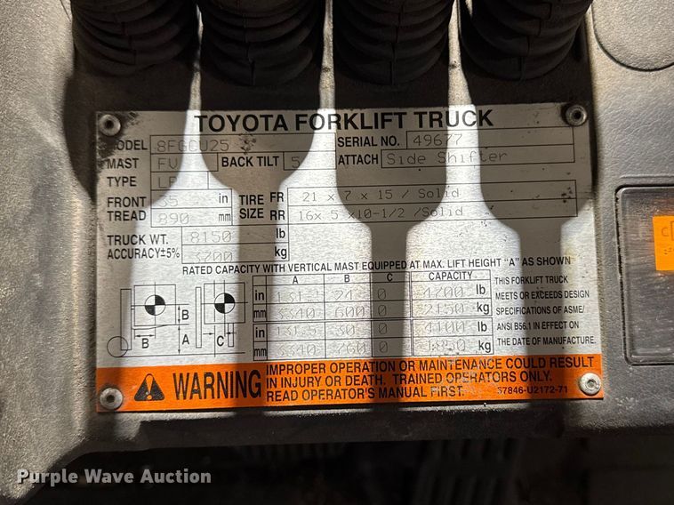 image for item FB5556 Toyota 8FGCU25 forklift