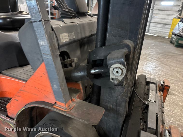 image for item FB5557 Toyota 7FGCU25 forklift