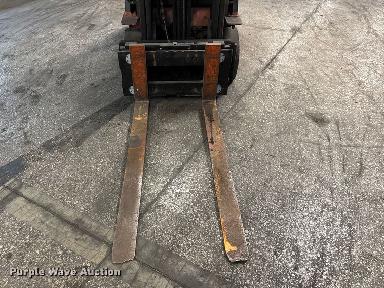 image for item FB5557 Toyota 7FGCU25 forklift