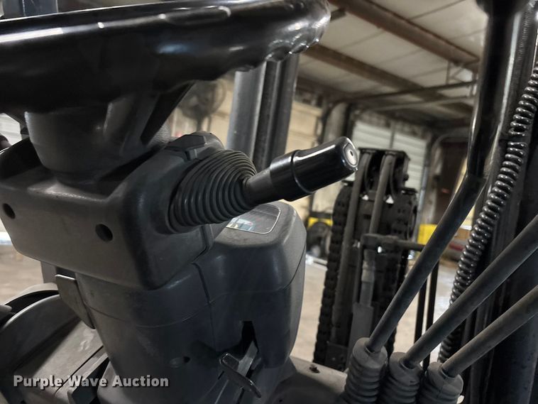 image for item FB5557 Toyota 7FGCU25 forklift