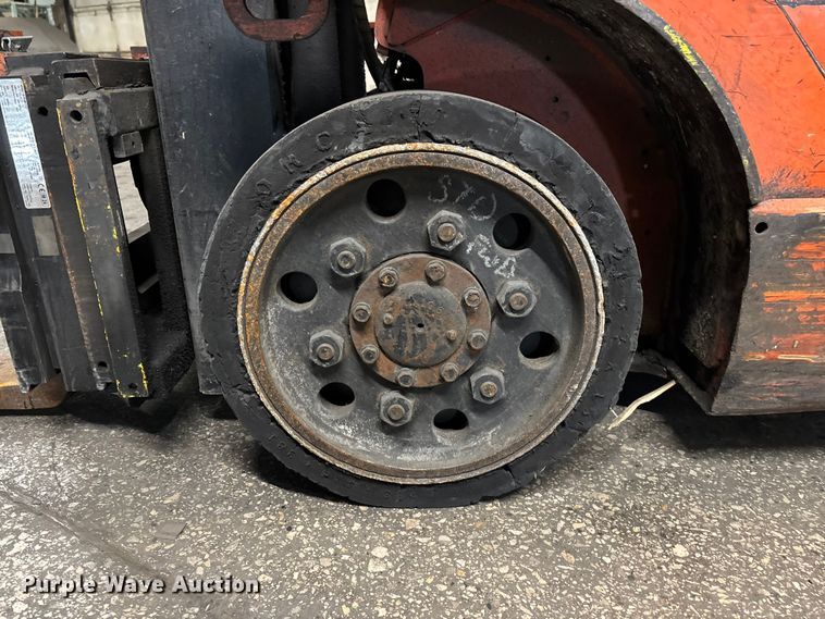 image for item FB5557 Toyota 7FGCU25 forklift