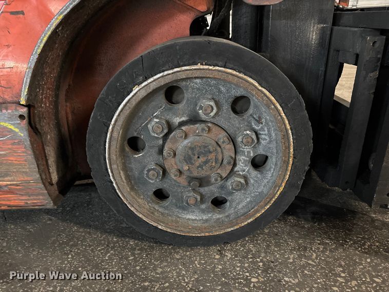 image for item FB5557 Toyota 7FGCU25 forklift